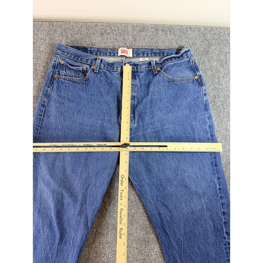 Vintage Levi's 501 Straight Leg Jeans Mens 42x34 Light Blue Wash Button Fly‎